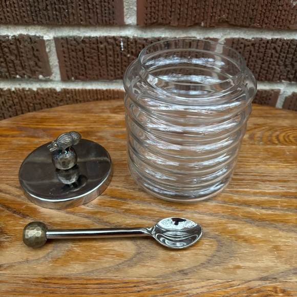 Cracker Barrel Exclusive Glass Pot and metal top Honey with spoon - Picture 4 of 8